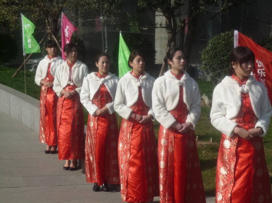 美女迎宾队.jpg