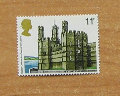 英国 圭内斯郡爱德华国王城堡和城墙--卡那封城堡.jpg