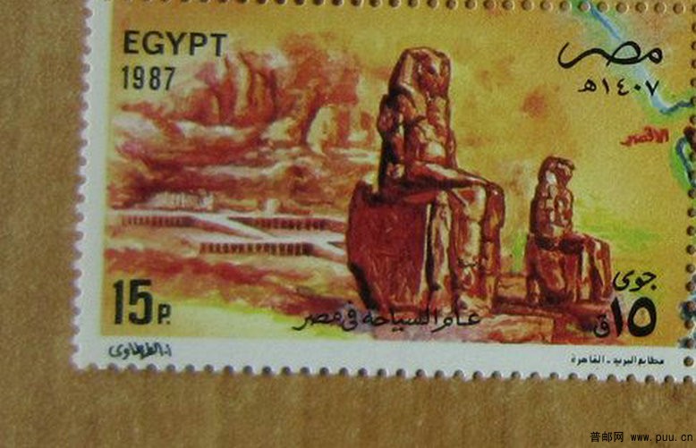 埃及 底比斯古城及墓地--底比斯门农巨像.jpg