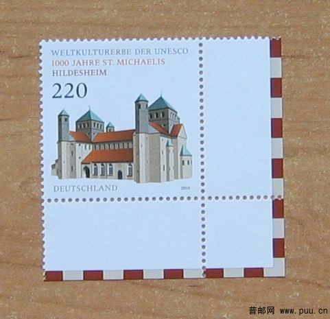 德国 希尔德斯海姆市圣米迦勒大教堂建成1000周年，外景1全.JPG