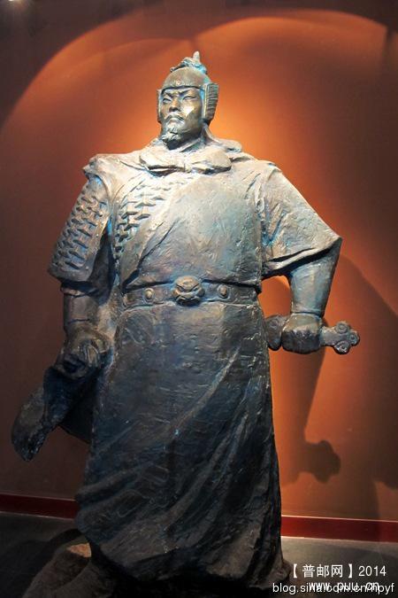 岳飞史迹陈列馆  岳飞塑像.jpg