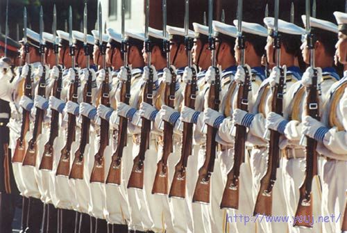手持56-1半自动步枪的中国海军仪仗队.jpg