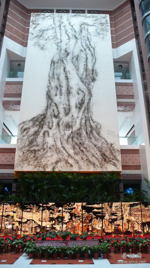 火药画(上，同根),贝雕(下,妈祖出巡)