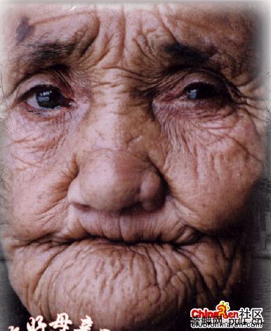 无话可说,含泪的母亲